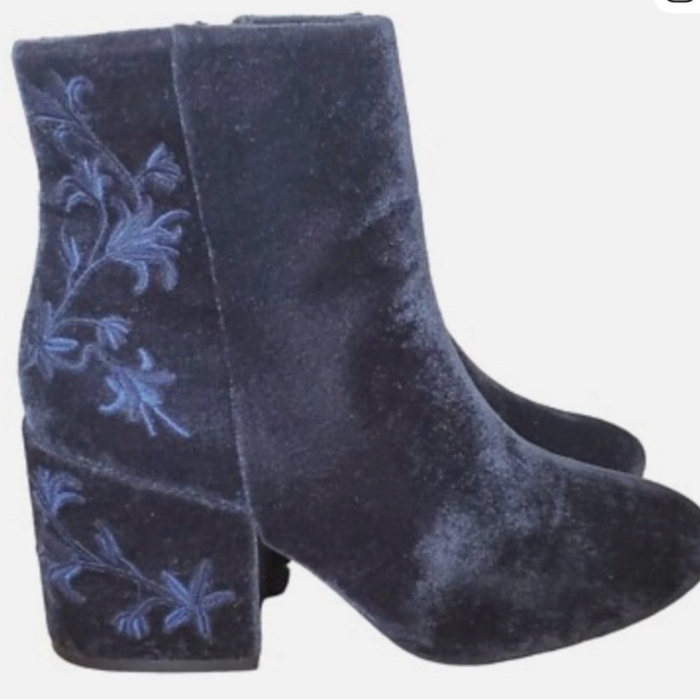 Kenneth Cole Renna Velvet Embroidered Ankle Boots - paid $79, never worn!